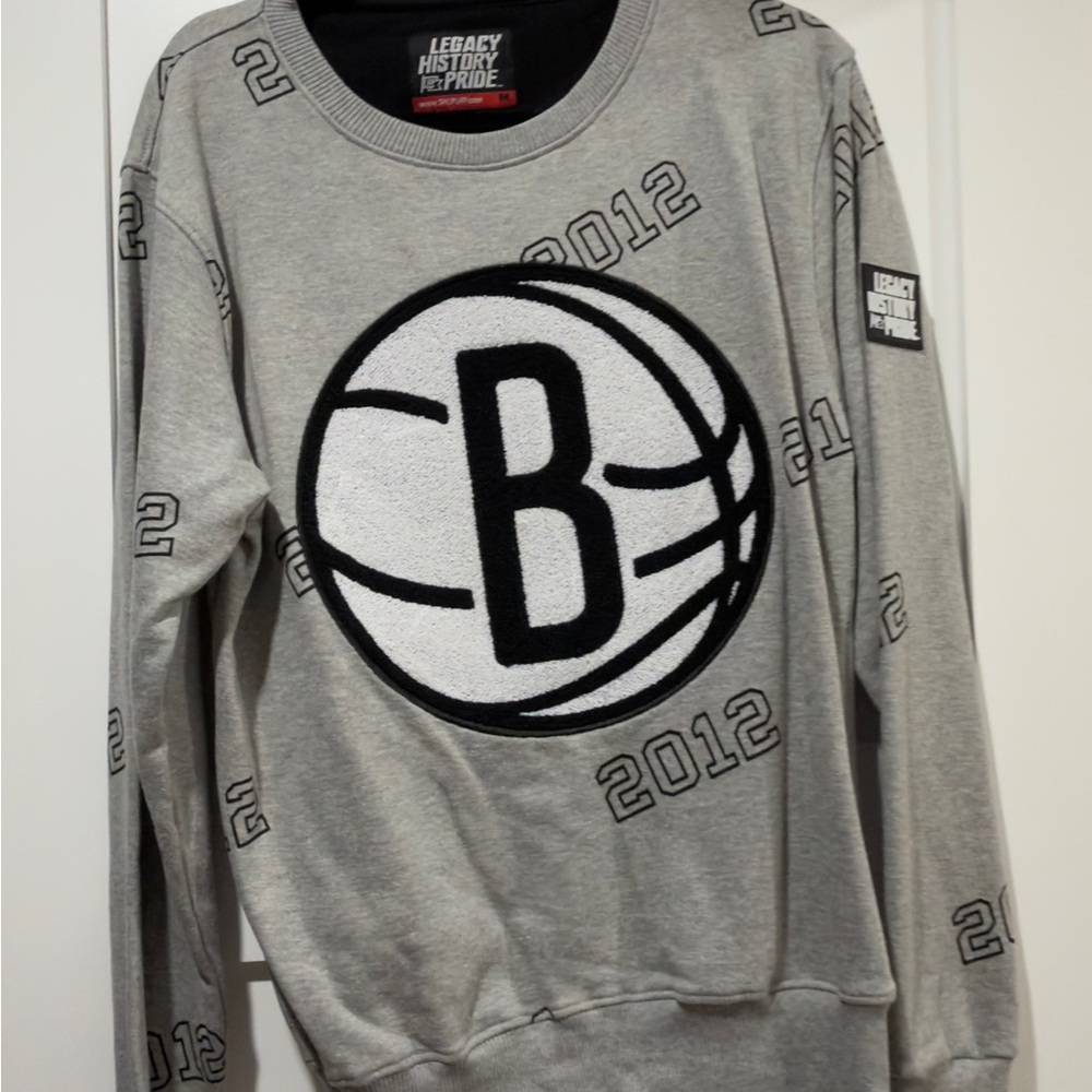 Gray Sweater Brooklyn nets nba